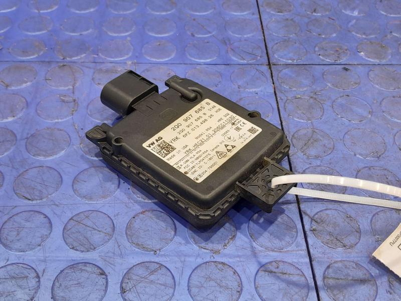 2020 Volkswagen Passat Camera/Projector