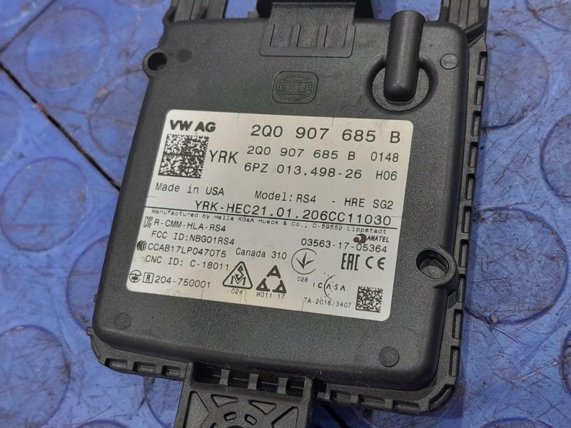 2020 Volkswagen Passat Camera/Projector