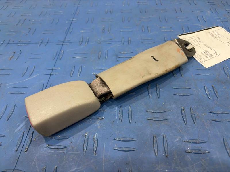 2007 Toyota RAV4 Rear Seat Belt