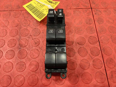 2007 Nissan Pathfinder Door Switch Front