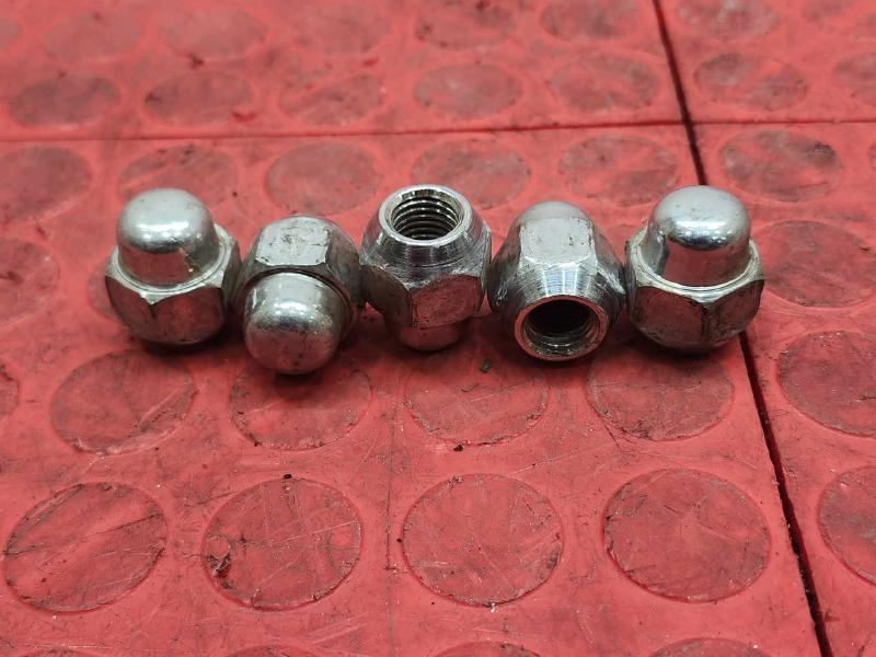 2016 Kia Optima Lug Nuts