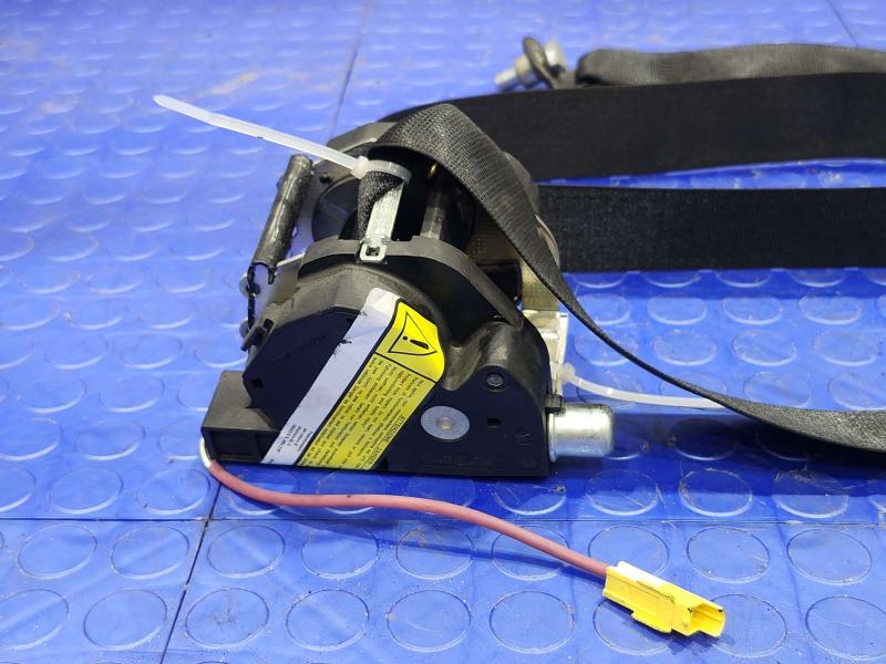 2011 Maserati Quattroporte Rear Seat Belt