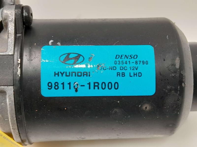 2012-2017 Hyundai Accent Windshield Wiper Motor Genuine OEM Part 981101R000