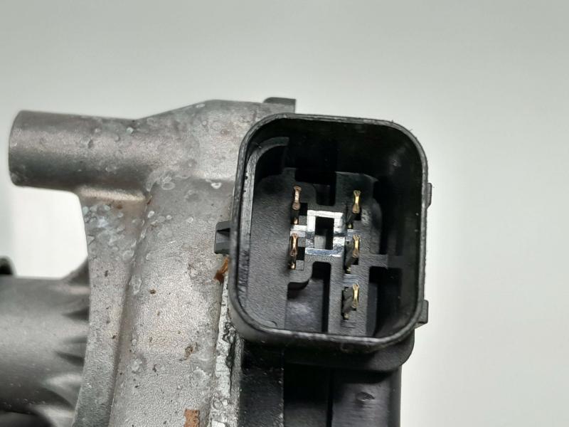 2012-2017 Hyundai Accent Windshield Wiper Motor Genuine OEM Part 981101R000