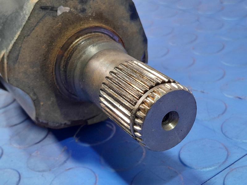 2015 Chrysler 200 Axle Shaft