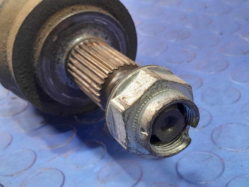 2015 Chrysler 200 Axle Shaft