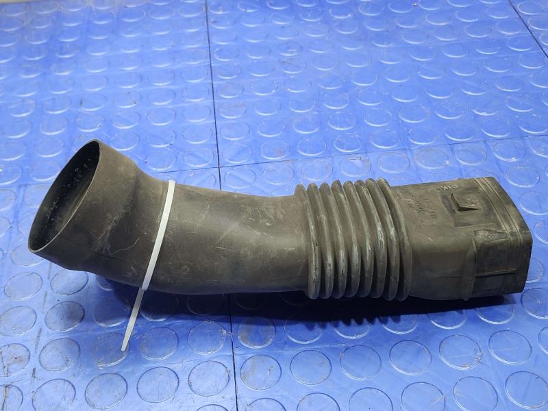 2012 Mazda Mazda5 Air Intake Tube/Resonator