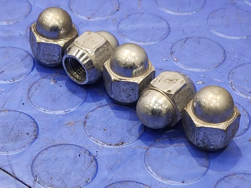2018 Subaru Legacy Lug Nuts