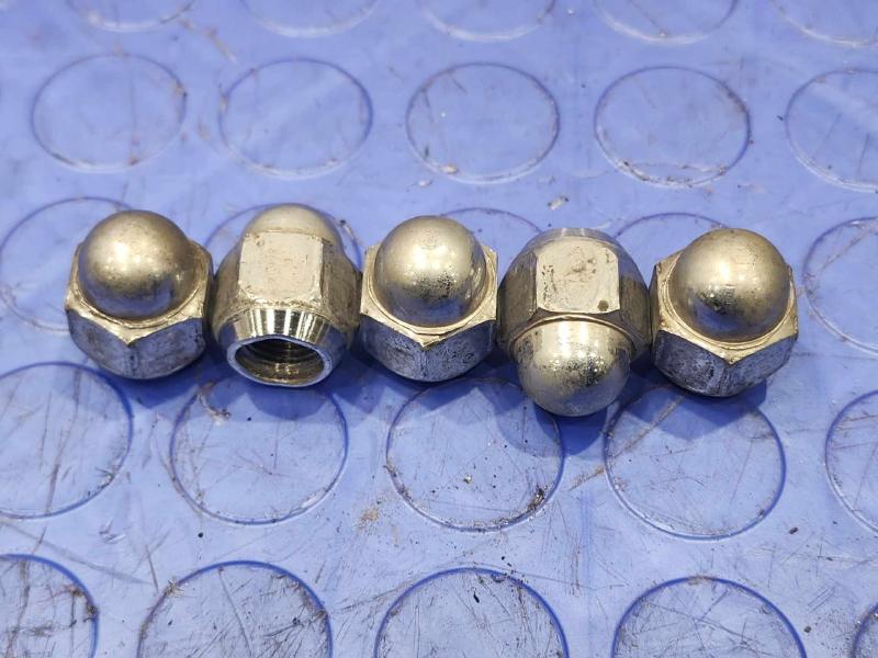 2018 Subaru Legacy Lug Nuts