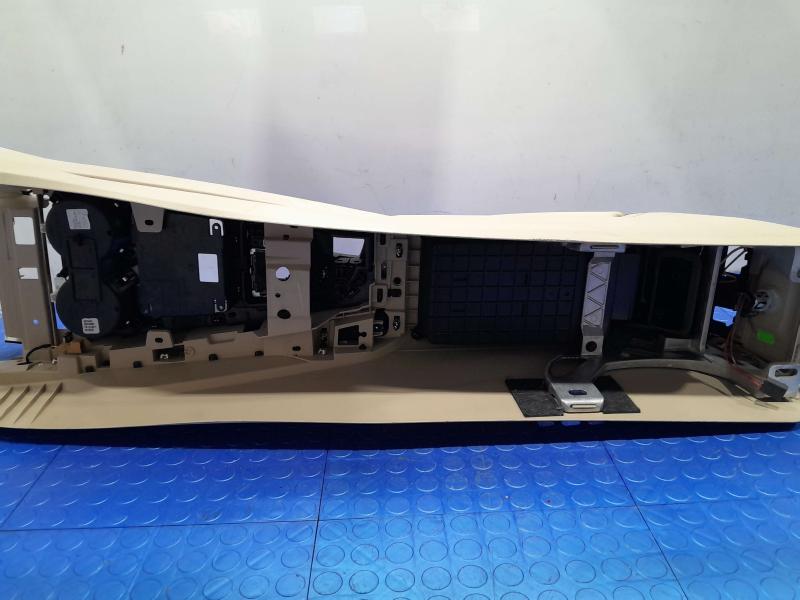 2018 Audi A4 Front Console