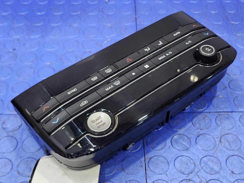 2019 Jaguar F-Pace Heater A/C Control