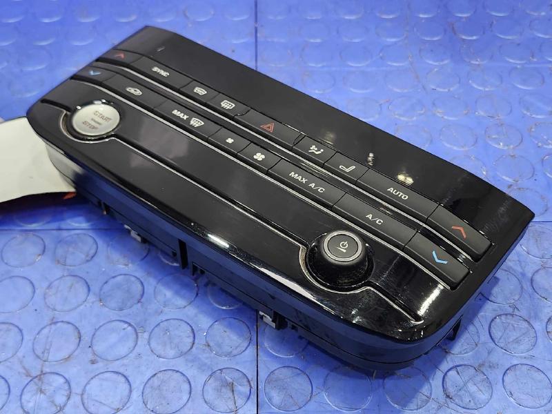 2019 Jaguar F-Pace Heater A/C Control
