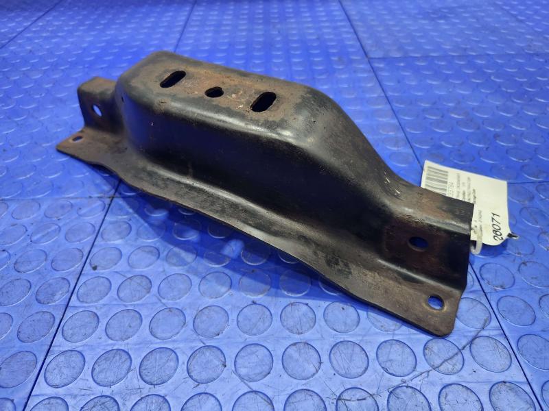 2001-2005 Ford Explorer Sport Trac 4x4 Automatic Transmission Crossmember OEM