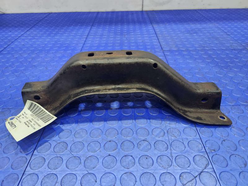 2001-2005 Ford Explorer Sport Trac 4x4 Automatic Transmission Crossmember OEM