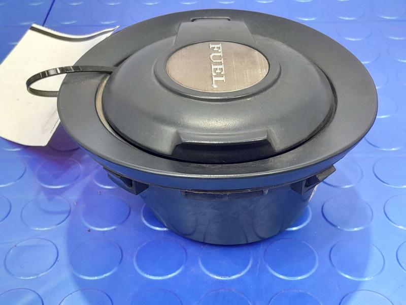 2016 Dodge Challenger Fuel Tank Door