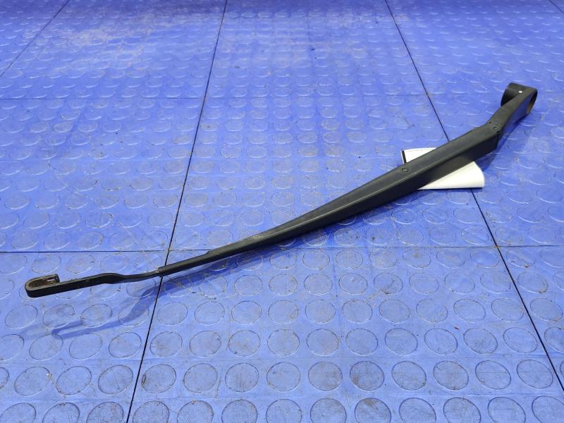 2013 Chrysler 300 Wiper Arm