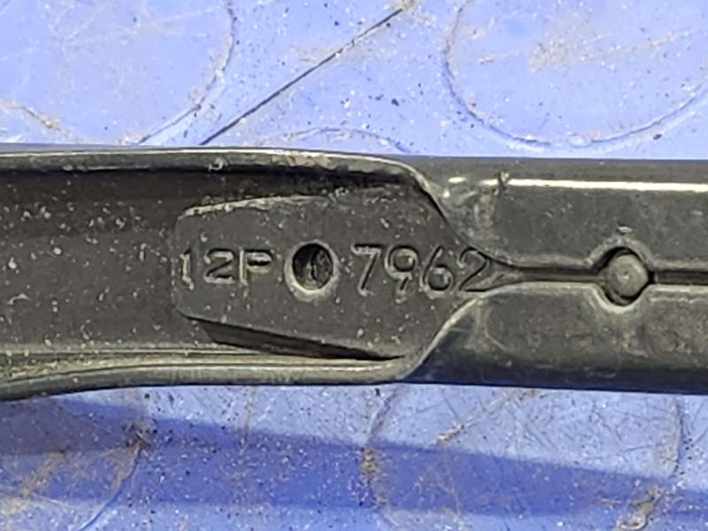 2013 Chrysler 300 Wiper Arm