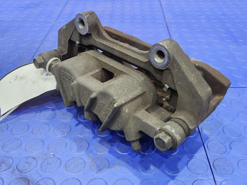 2014 Ford Explorer Caliper