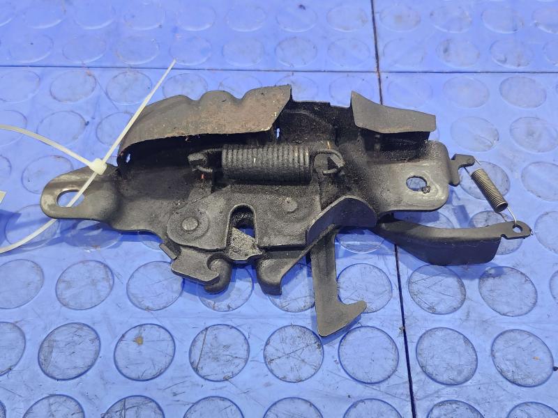 1997 Toyota Tacoma Hood Latch