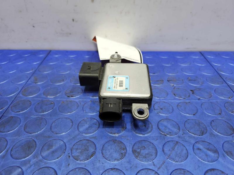 2017-2022 Kia Niro Electric Cooling Fan Control Module Genuine OEM 25385G2000