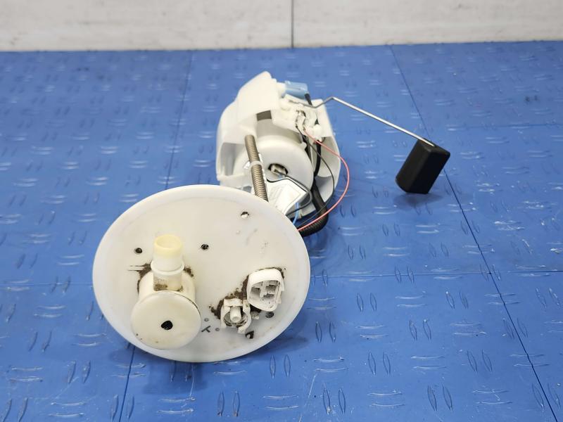 2013 Toyota Yaris Fuel Pump