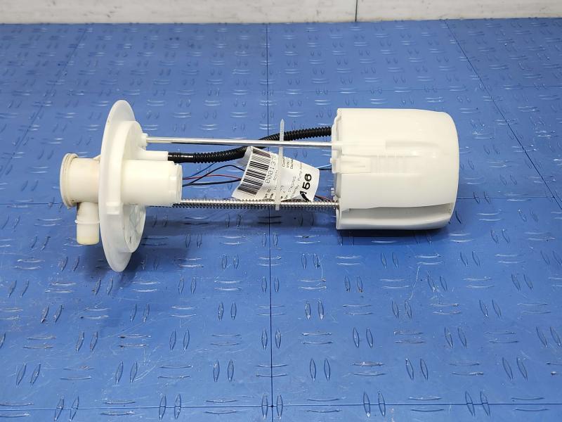 2013 Toyota Yaris Fuel Pump