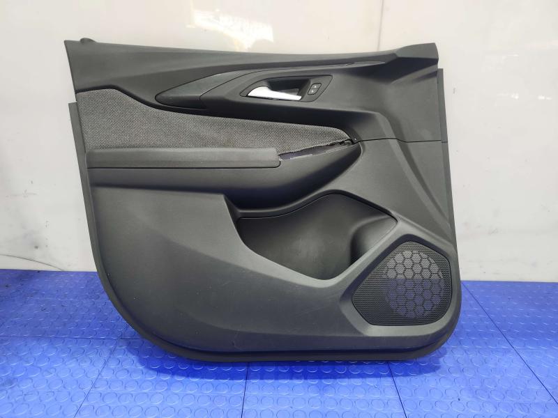 2021 Chevrolet Trailblazer Front Door Trim Panel