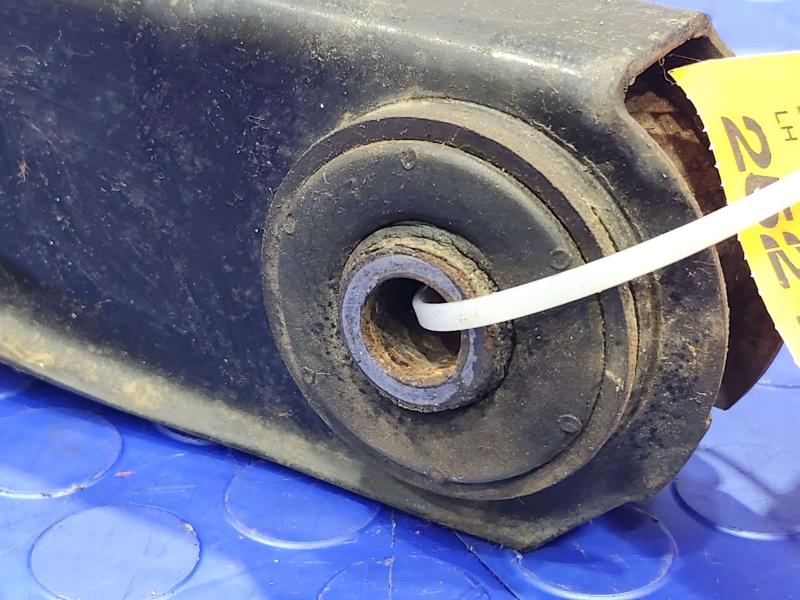 2010 Chevrolet Tahoe Lower Control Arm Rr