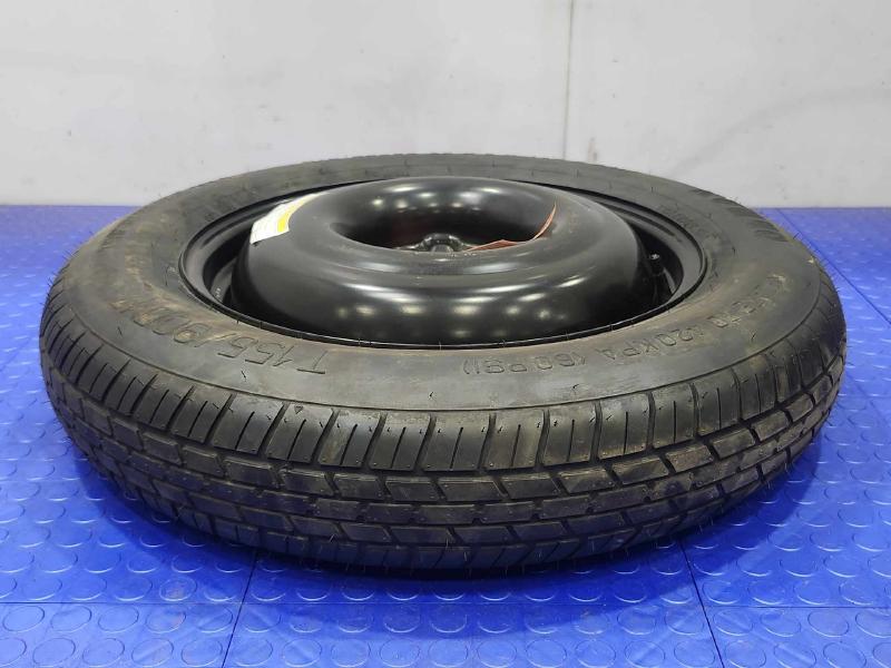 2015 Nissan Rogue Wheel