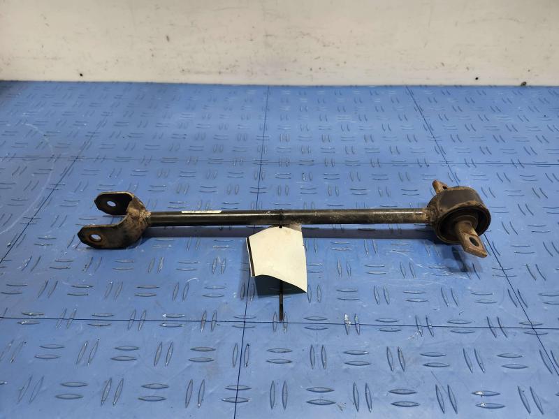 2013 Toyota Camry Lower Control Arm Rr