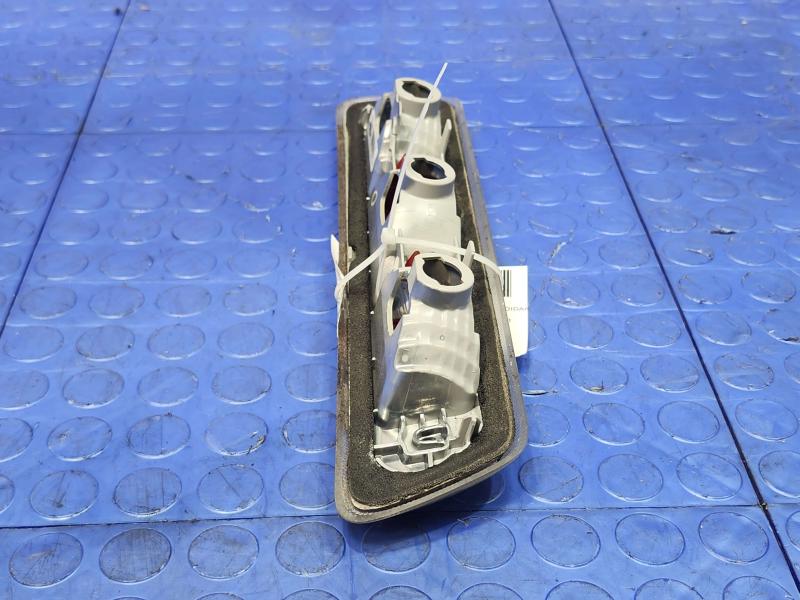 2011 Ford F-150 3Rd Brake Light Avoidance Lamp