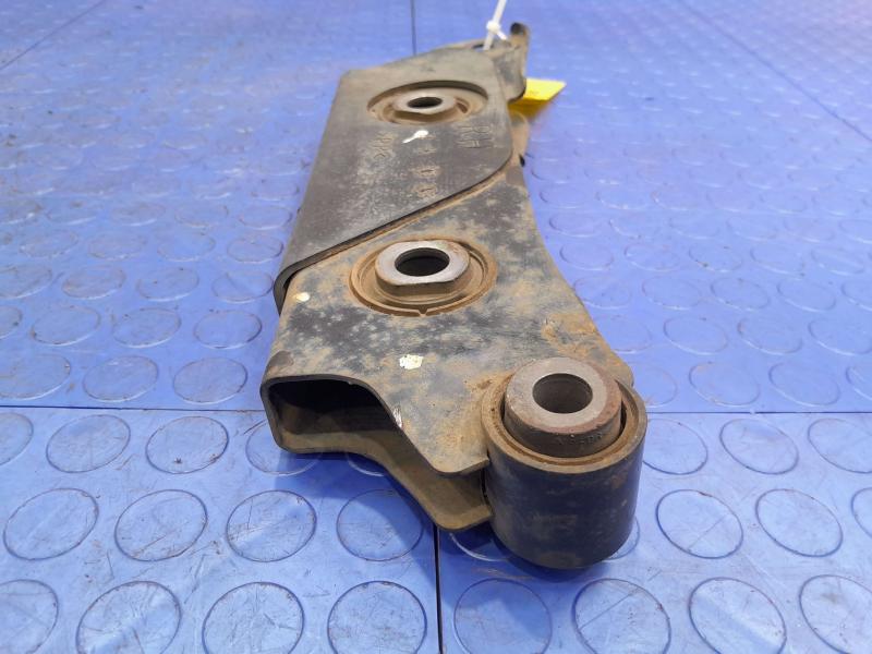 2015 Nissan Altima Lower Control Arm Rr