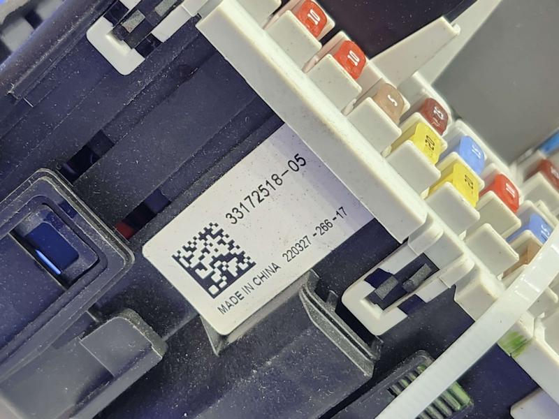 2018 Chevrolet Equinox Cabin Fuse Box