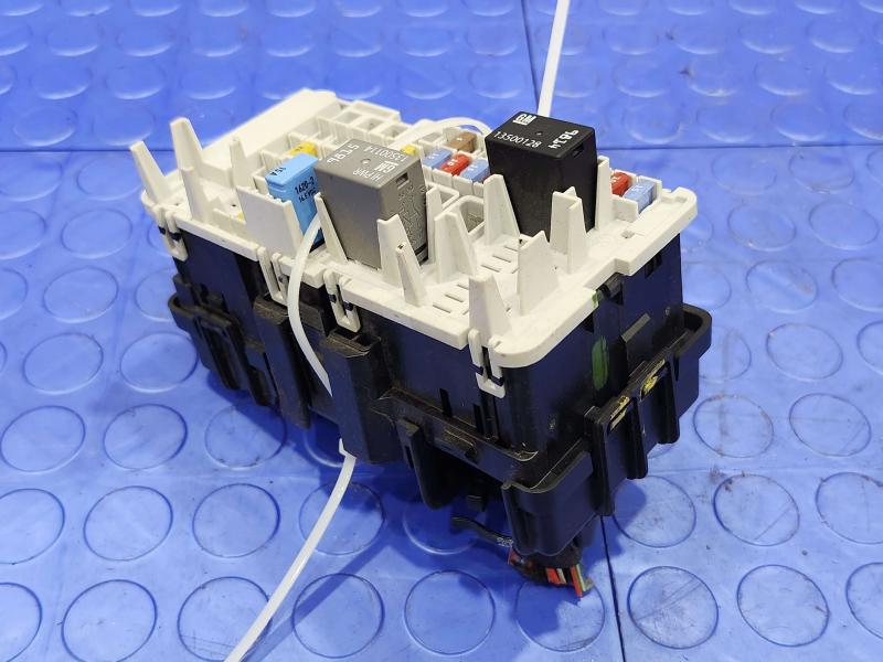 2018 Chevrolet Equinox Cabin Fuse Box