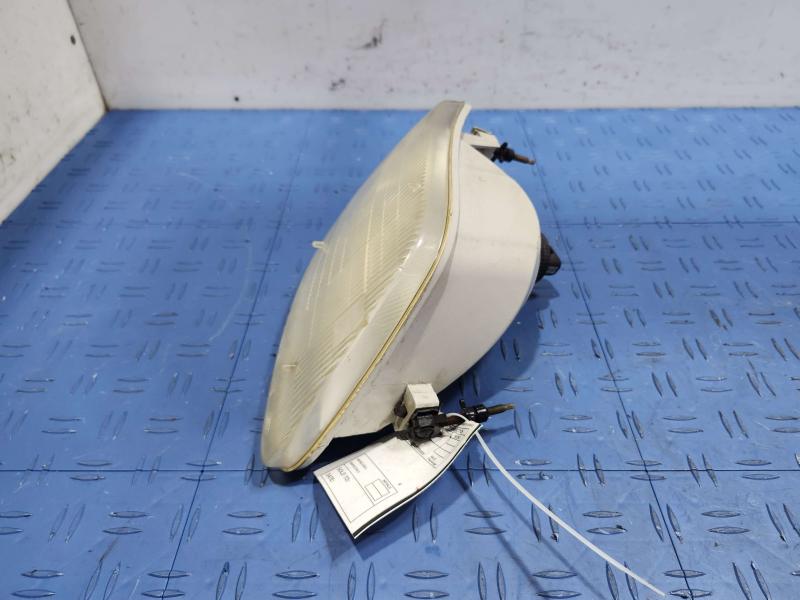 2001 Ford F-150 Headlamp Assembly