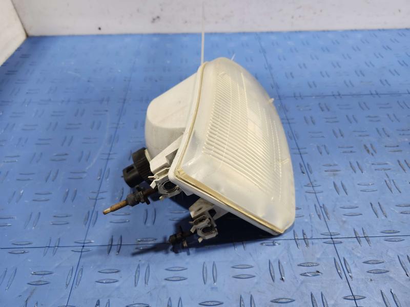 2001 Ford F-150 Headlamp Assembly