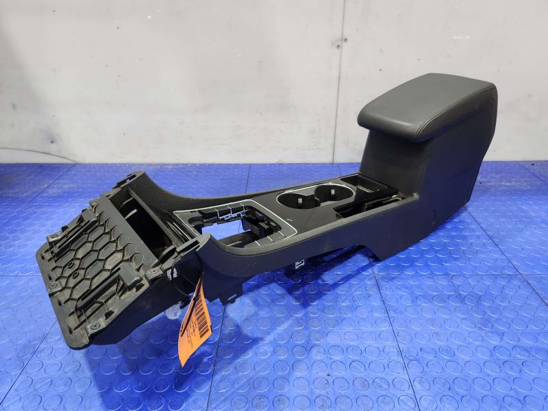 2016-2019 Volkswagen Passat Center Floor Console Assembly Black Leather OEM 561863241K82V