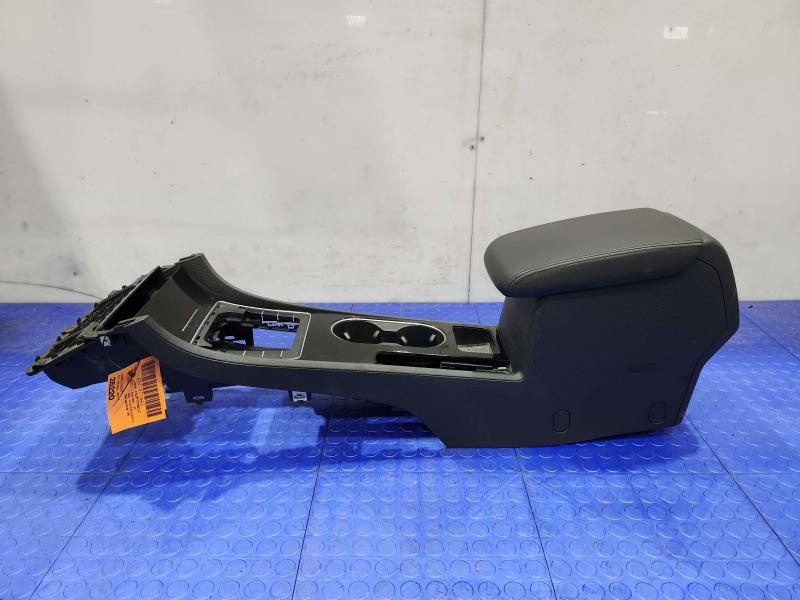 2016-2019 Volkswagen Passat Center Floor Console Assembly Black Leather OEM 561863241K82V