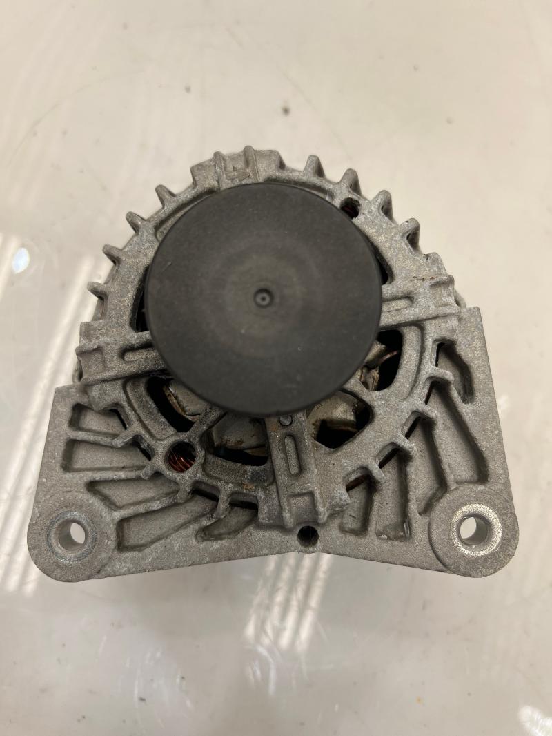 2013 - 2019 Nissan Sentra 1.8L Alternator Assembly 110 Amp OEM 231003SH2B