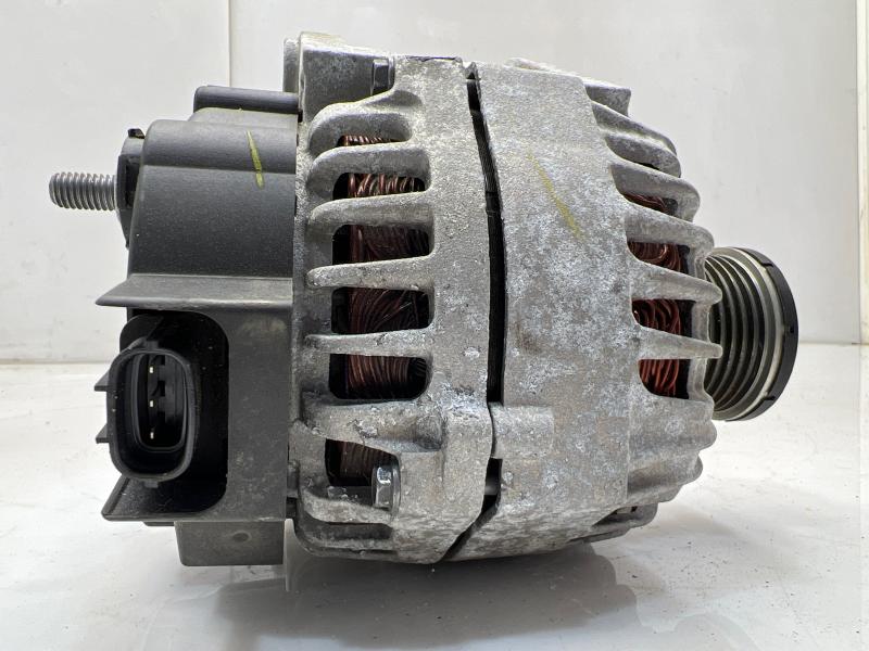 2013 - 2019 Nissan Sentra 1.8L Alternator Assembly 110 Amp OEM 231003SH2B