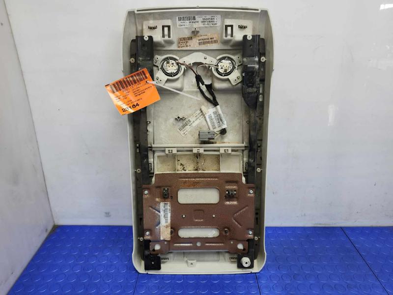 2009 Volkswagen Routan Info-Gps-Tv Screen
