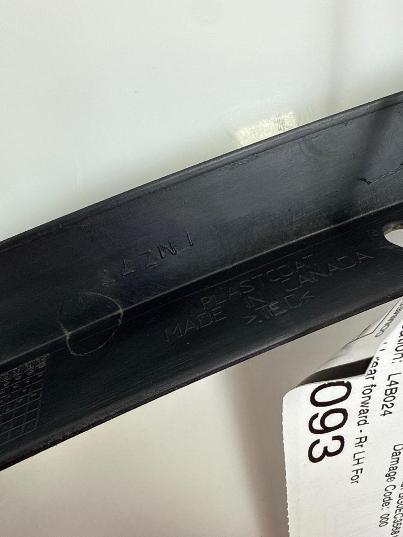 2014 Jeep Grand Cherokee Fender Flare