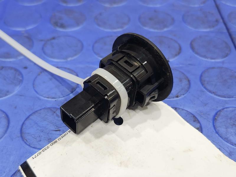 2016 Cadillac ATS Door Switch Front