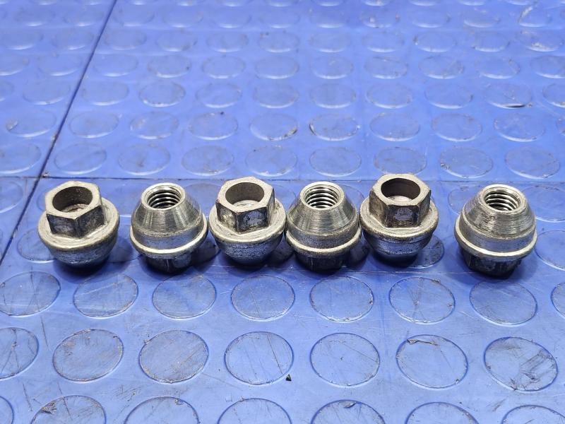 2011 Ford F-150 Lug Nuts