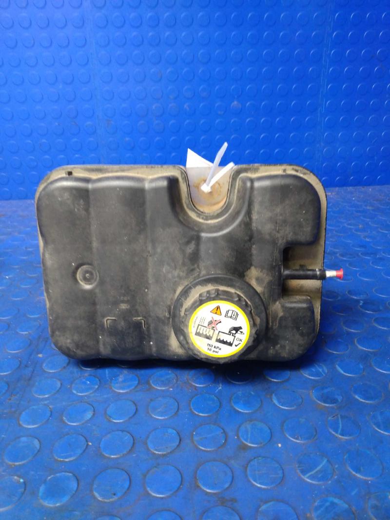 2003 - 2011 Ford Crown Victoria  Coolant Overflow Reservoir OEM 3W1Z8A080AA
