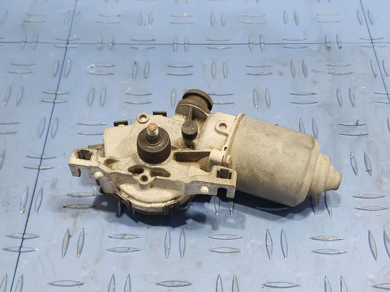 2013 Toyota Camry Wiper Motor Front