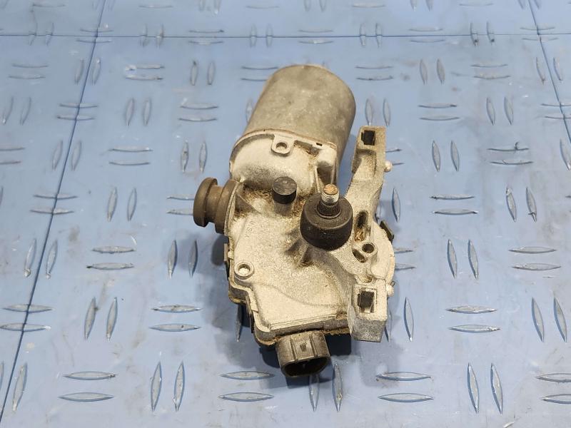 2013 Toyota Camry Wiper Motor Front
