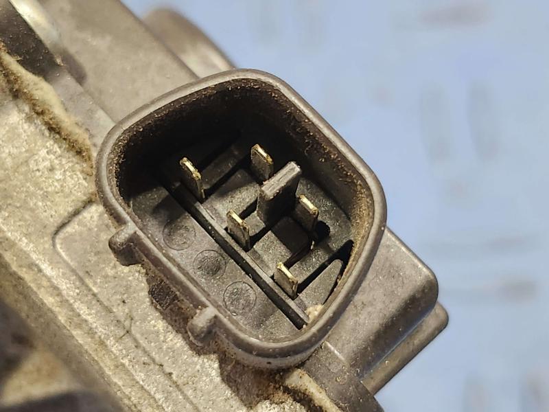 2013 Toyota Camry Wiper Motor Front