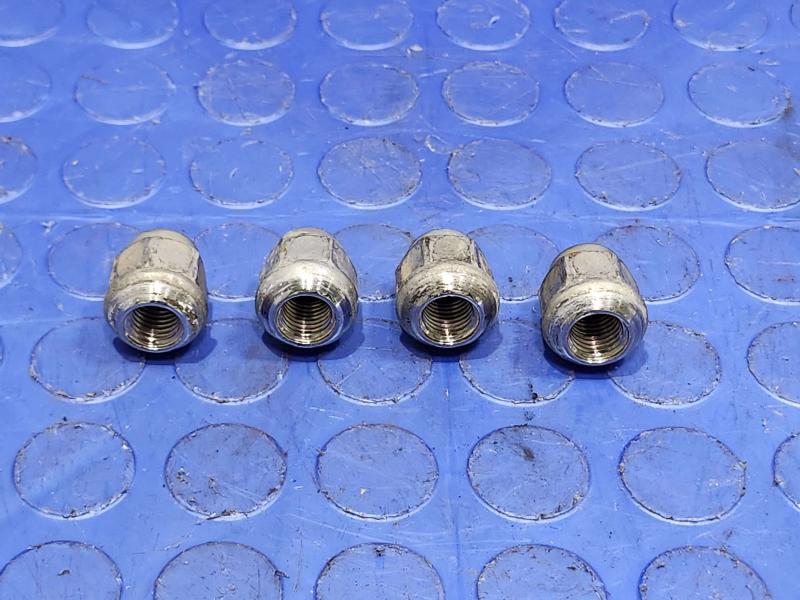2015 Honda Fit Lug Nuts