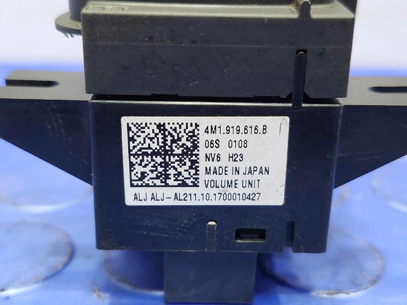 2017-2019 Audi Q7 Opera Unit Switch Volume Control Switch OEM 4M1919616B